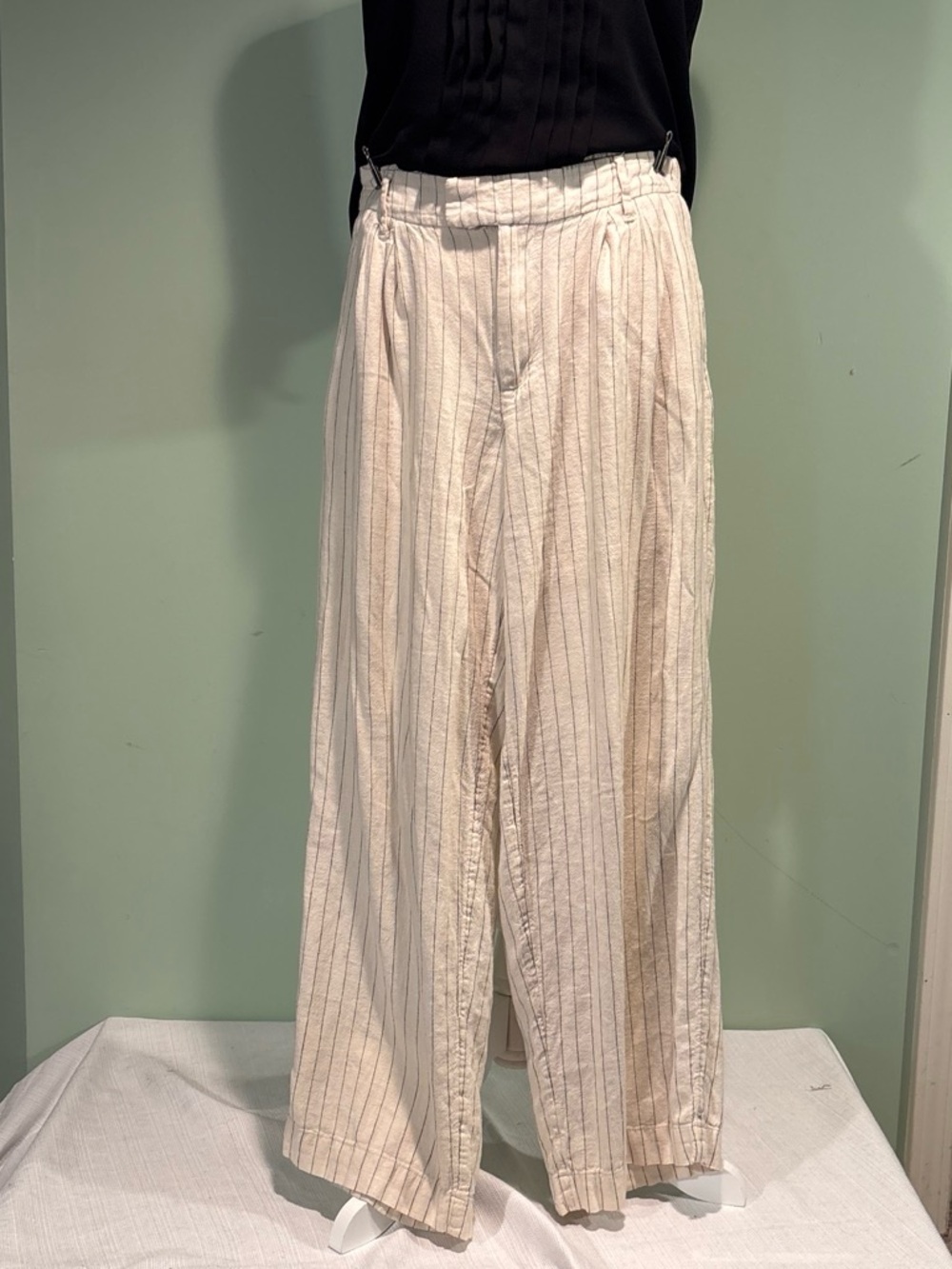 a new day Cream pin Striped women’s Wide-Leg linen blend pants size 10